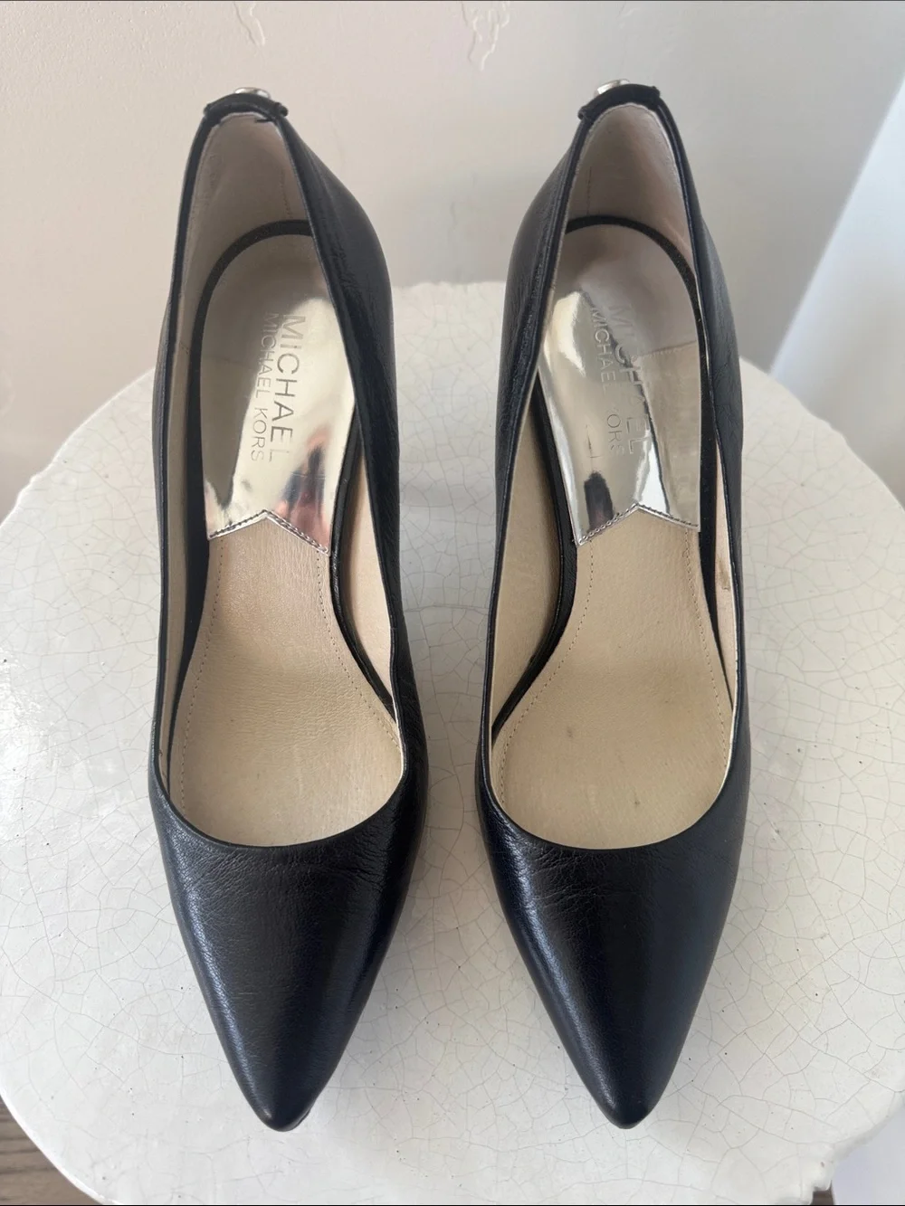 Michael Kors Black Pointed-Toe Leather Pumps Classic Special OccasionSize 7.5M